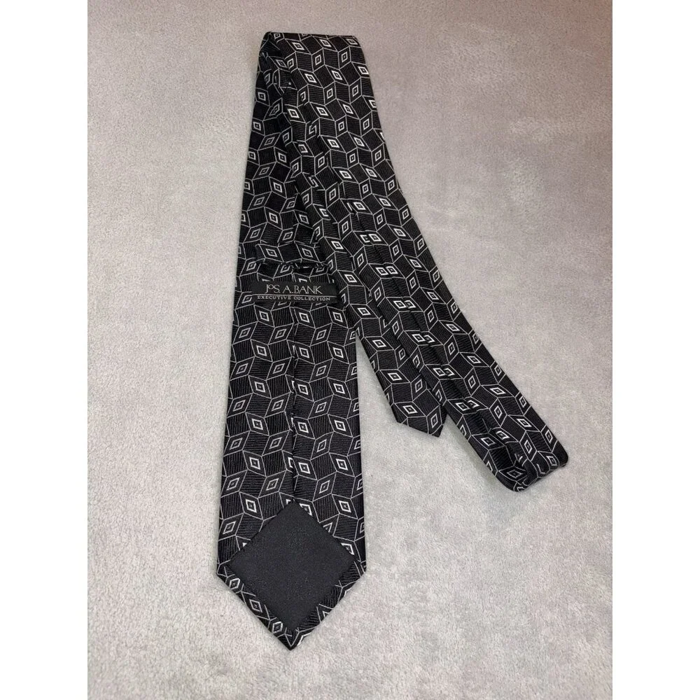 Jos A Bank Men’s 100% Silk Necktie Fast Shipping! Luxury Geometric Tie‎